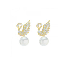 Noteful Love™ Swan Stud Earrings – Pearl & Zircon Korean Design